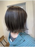 クール系スタイル！！外ハネ×グレーアッシュ♪