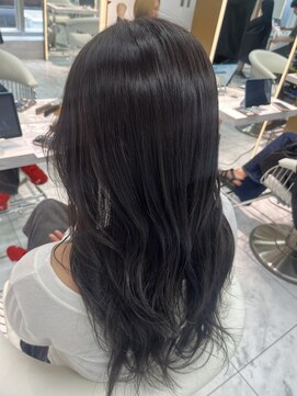 ロンドルピナス 小倉(Lond Lupinus) ブルーブラック/ワイドバング/美髪のススメ/外ハネボブ/北九州/