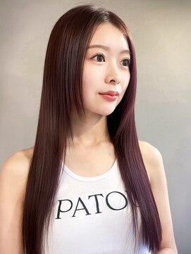 シア(sia) 韓国風くびれレイヤー髪質改善レッドブラウン小顔美髪20代30代