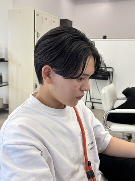 ウィル バイ ブラウン(Vir by Brown) MEN’S HAIR/サーフカール/刈り上げセンターパート/藤沢