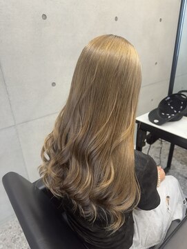 パヌポン(PANUPON) ベージュハイライトケアブリーチダブルカラーバレイヤージュ