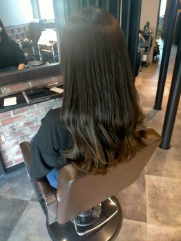 【話題のmarbb】を導入♪一人一人の髪質・ダメージに合わせて施術し、美しい髪へと導きます☆