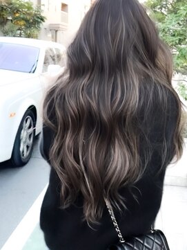 リティー バイ ジルブラン(Lity by JILBLAN) レイヤーカット/ハイライトカラー/イルミナカラー[鹿児島中央駅]