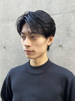 Men's hair GARDEN 銀座/メンズパーマ【メンズヘア ガーデン ギンザ 】の写真/ヘアだけでなく、眉毛・髭までプロにお任せ◎普段自分ではできないプラスのケアで好印象スタイルへ♪