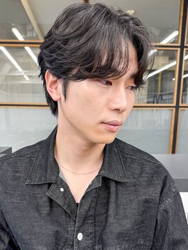 ソア 渋谷(soar) 社会人向け ニュアンスパーマ◎センターパートで好印象