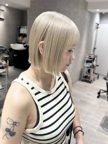 ベモ(NVEMO)&nbsp;ホワイトミルクティーミニボブ