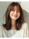 ミディアム20代30代ストレートレイヤー前髪なし前髪あり越谷