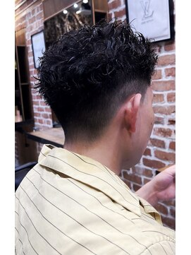 チョビー(Chobii) 表参道 メンズヘア メンズカット 刈り上げ