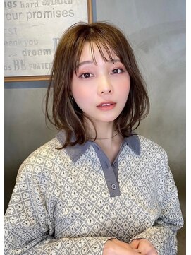 メゾンドムニ 恵比寿(Maison de MUNi) ミディアムくびれボブ外ハネボブ顔周りレイヤーボブ恵比寿