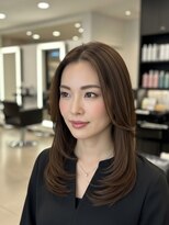 エクラート イーリス 高田馬場店(ECLART IriS)&nbsp;高田馬場・顔周りが揺れるセミロング