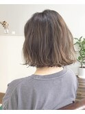 シアーベージュ&切りっぱなしボブ×