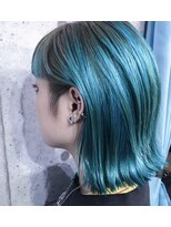 アオ(AO)&nbsp;外国人風ブリーチ×ターコイズ