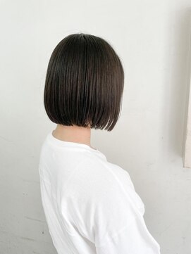 キャンバス バイ ネオリーブ 横浜西口(Canvas by neo.) ミニボブ　ぱっつんボブ　切りっぱなしボブ