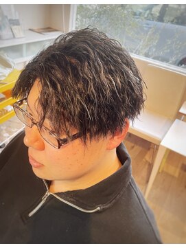 トイトイトイ(toi toi toi) ホワイトメッシュ&ツイストスパイラルパーマ