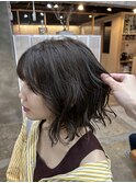 オリーブブラウン