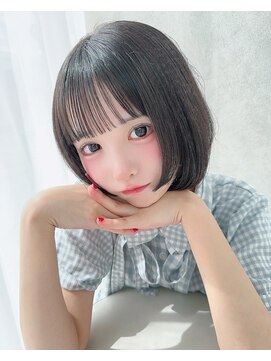 カシュカシュ 表参道(cache cache) ボブシースルーぱっつんぱっつん前髪おくれ毛ロブミディアム