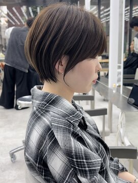 ビューブルー 亀戸錦糸町(VIEW BLUE) 美髪シアーカラーピンクブラウンショートカット切りっぱなしボブ