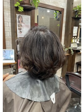 ヘアメイクスタジオ ココ(hair make studio coco) 癖を活かした★エレガントボブ♪