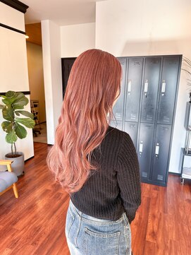 スリー バイ ザサロンフジサワ(THREE by the salon fujisawa) ホワイトピンクベージュ