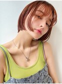 ベージュインナーカラーショートボブレイヤーミディアム前髪