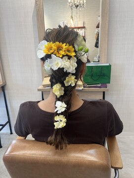 モアヘアーセカンド(MORE-HAIR Second) マタニティフォト用ヘアセット