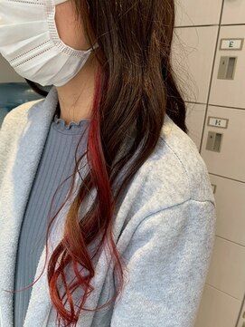 オギクボ ヴォイス(voice) アレンジもかわいく♪赤インナーカラー