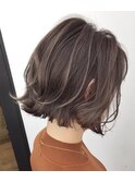 外国人風ボブ ハイライトバレイヤージュグラデ グレージュ　