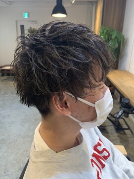 エルオム(EL.HOMME) 【MITSU】緩めツイスパ×刈り上げショート