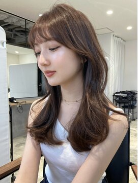 フォンズ(FONS) 大人可愛いくびれヘア　赤み消しカラー 韓国ヘア 顔まわりカット