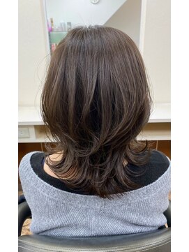 ヘアアートヒサ(HAIR ART hisa) 「RYOKO」304050代  春セミウルフ×アッシュブラウン