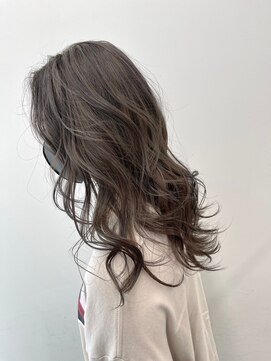 イース バイ アンブルリュクス 北千住(Ease by amble luxe) オリーブグレー