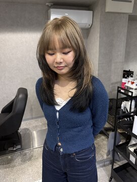レイヤーカット×エンドカラー