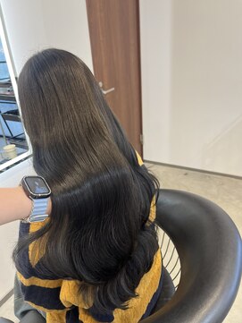 クオン 伊勢崎(QUON.) 暗め透明感カラー