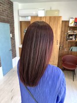 フォーカラープロブレム(4 COLOR PROBLEM) セミロングレイヤー×レッドカラー