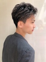 オーロ(ORO)&nbsp;ソフト2ブロックで見せるくせ毛風ハイライトショート