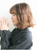外ハネボブ　丸型さんに似合うカット　小顔