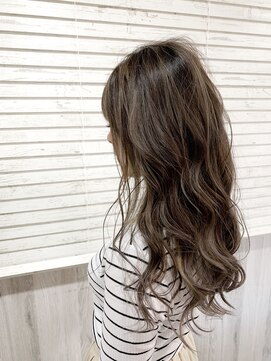 ビーチ ヘア メイク 綱島店(BEACH hair make) 波巻き/モノトーングレージュ/外国人風カラー/うる艶髪