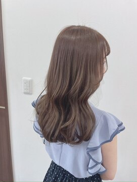 ヘアガーデン ティアラ(Hair Garden TIARA) 20代30代アッシュベージュカラーくびれ巻き