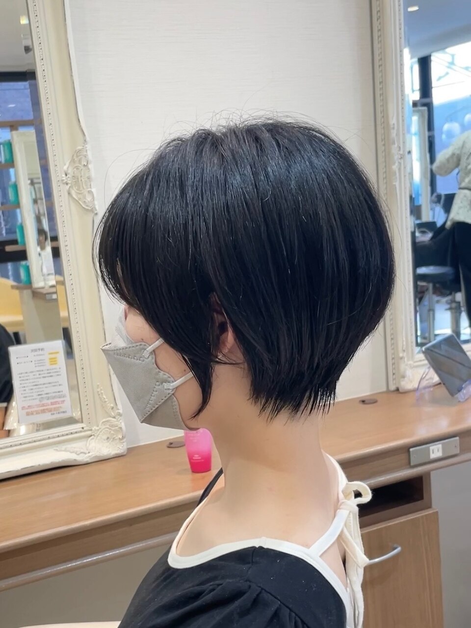 黒髪ショート】丸みショートボブ：L183942592｜アッシュ 清瀬店