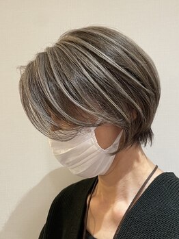 レーヴバイフィガロ(REVE by FIGARO)の写真/"美しいシルエット"と"扱いやすさ"にこだわったカット技術を体感！お客様に最適なショートヘアをご提案◇