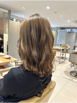 アース 高円寺店(HAIR & MAKE EARTH) ほんのりオリーブミルクティー《earth_aoyagi0415》