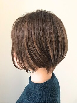 ヘアー ミッション 心斎橋店(hair Mission)の写真/話題の白髪ぼかしカラーで白髪のストレスから解放◎今よりもっと過ごしやすく♪もっとお洒落を楽しむ♪