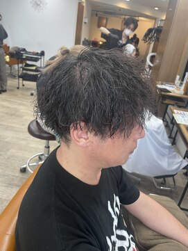 ルチナ 秦野(Lucina) サーフカール/スパイキーショート/ブルーブラック/秦野