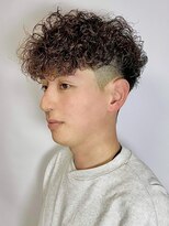 プリストオオサカ(PRIST OSAKA) スペインカール/スパイラルパーマ/プードルパーマ/波巻きパーマ