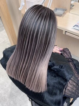 ムウ(muu.)の写真/外国人カラー&ハイトーンカラーはお任せ!艶髪を叶えるダメージレスハイクオリティな施術をあなたに♪