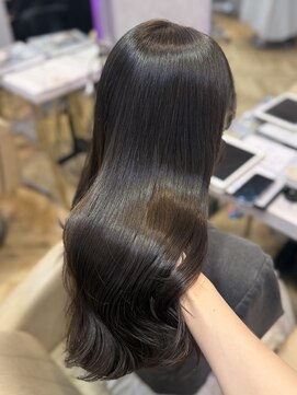 ロンド フィーユ(Lond fille) ミディアムレイヤーカット/似合わせカット/髪質改善/顔周り/銀座