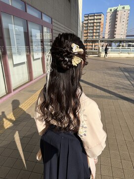 ルッツ(Lutz. hair design) half up 0325