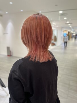 ビーハイブアヴェダ PARCO2店(BEHIVE AVEDA) 中性ウルフ【三橋由奈】