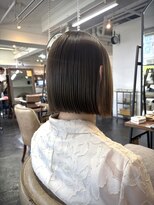 ポタム 東中野(potamu)&nbsp;パツっとボブにグレージュ