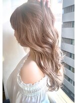ヌフ(neuf)&nbsp;【透明感カラー】ミルクティーベージュ×艶感ロング